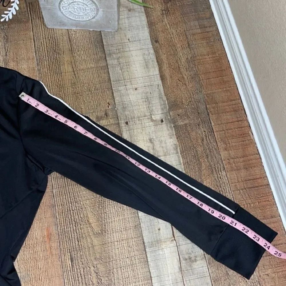 💜 Adidas  zip front jacket - Picture 9 of 9